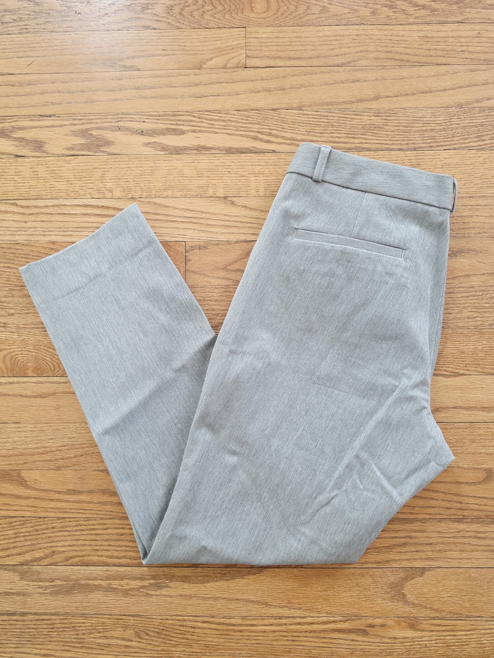 Banana Republic Women's Light Gray Tapered Dress Capri Pants Size 12